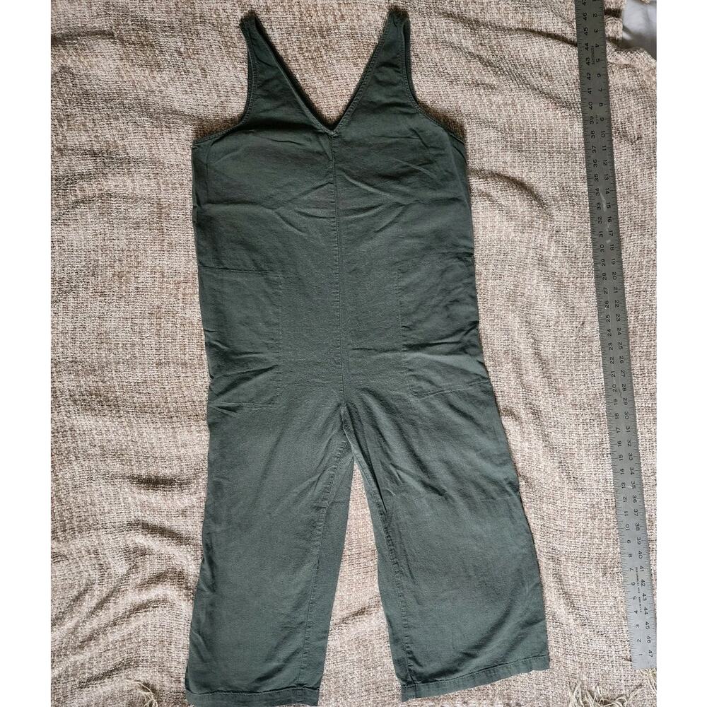 Universal Thread Green Sleeveless V-Neck Straight Leg Jumpsuit Size M